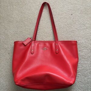 Coach Pebbled Leather Lined Vibrant Red Orange City Tote Bag with Zipper closure